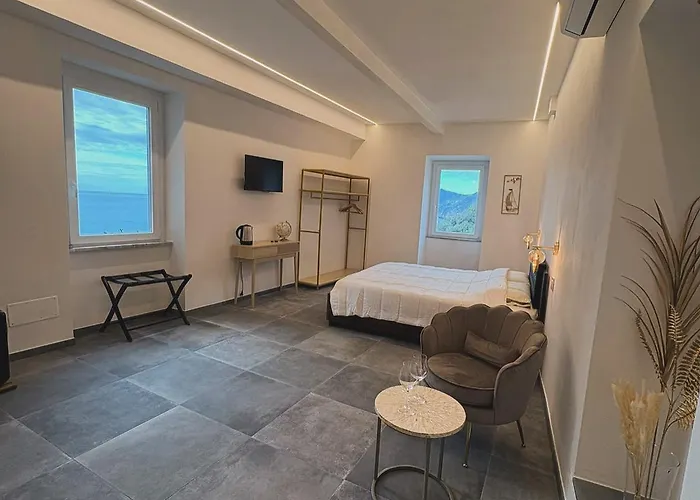 The Orange Garden Gasthuis Corniglia