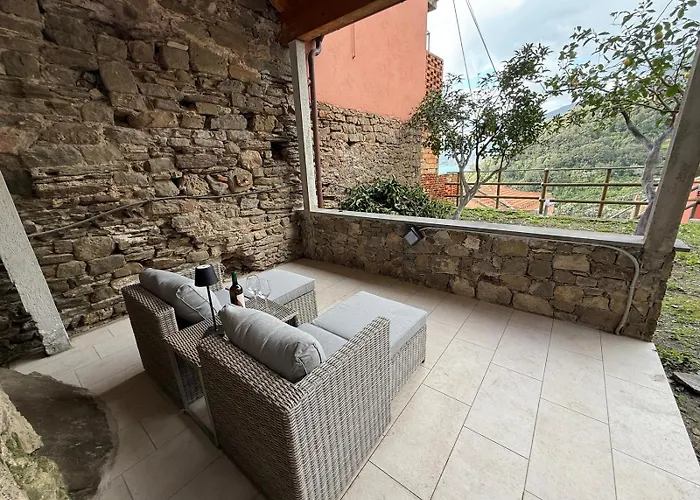 The Orange Garden 4* Corniglia