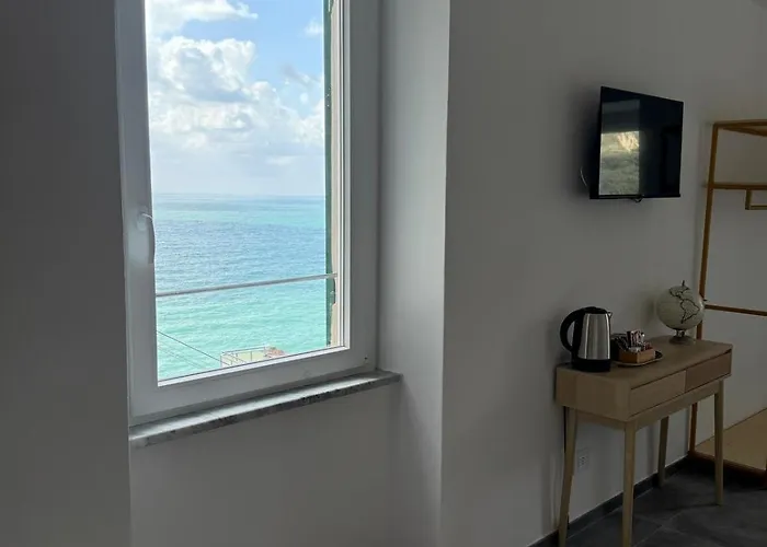 The Orange Garden 4* Corniglia