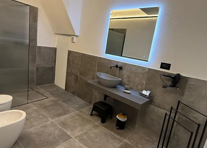 The Orange Garden Corniglia