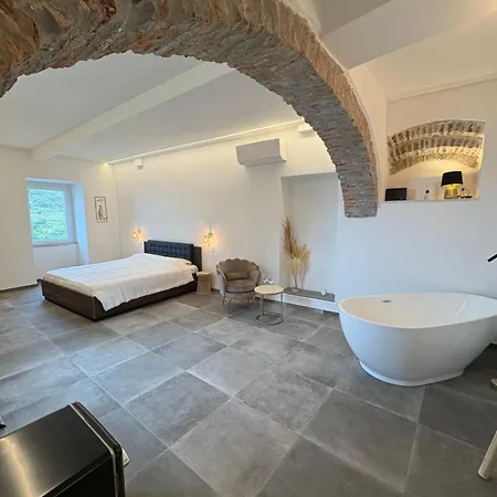 The Orange Garden 4* Corniglia