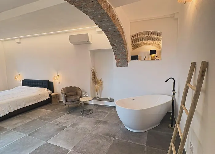 Πανσιόν The Orange Garden