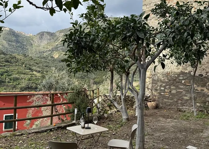 The Orange Garden Πανσιόν